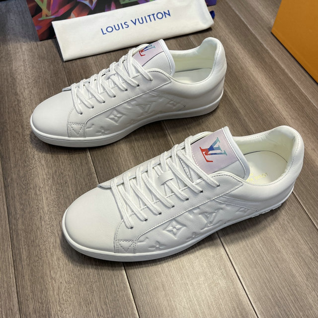 men LV shoes-216